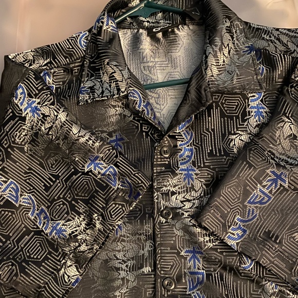 Street Culture Other - Street Culture rayon short sleeve medium shirt Button down